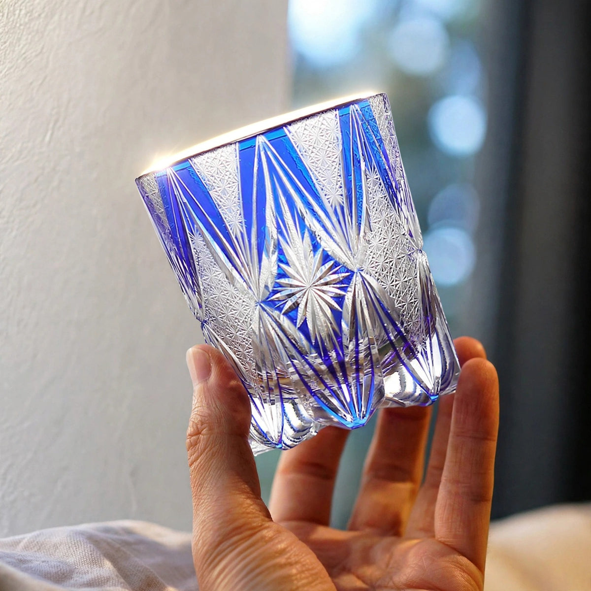 Cobalt Supernova Whisky Glass, hand held proof of use