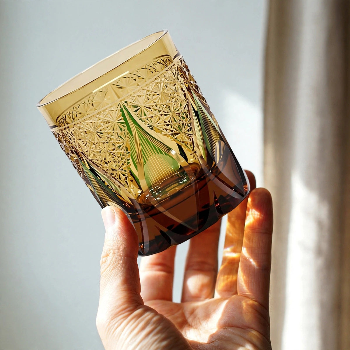 Pine Candlelight Whisky Glass, hand held proof of use